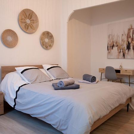 Logement De Charme En Plein Coeur D'Авиньон Екстериор снимка