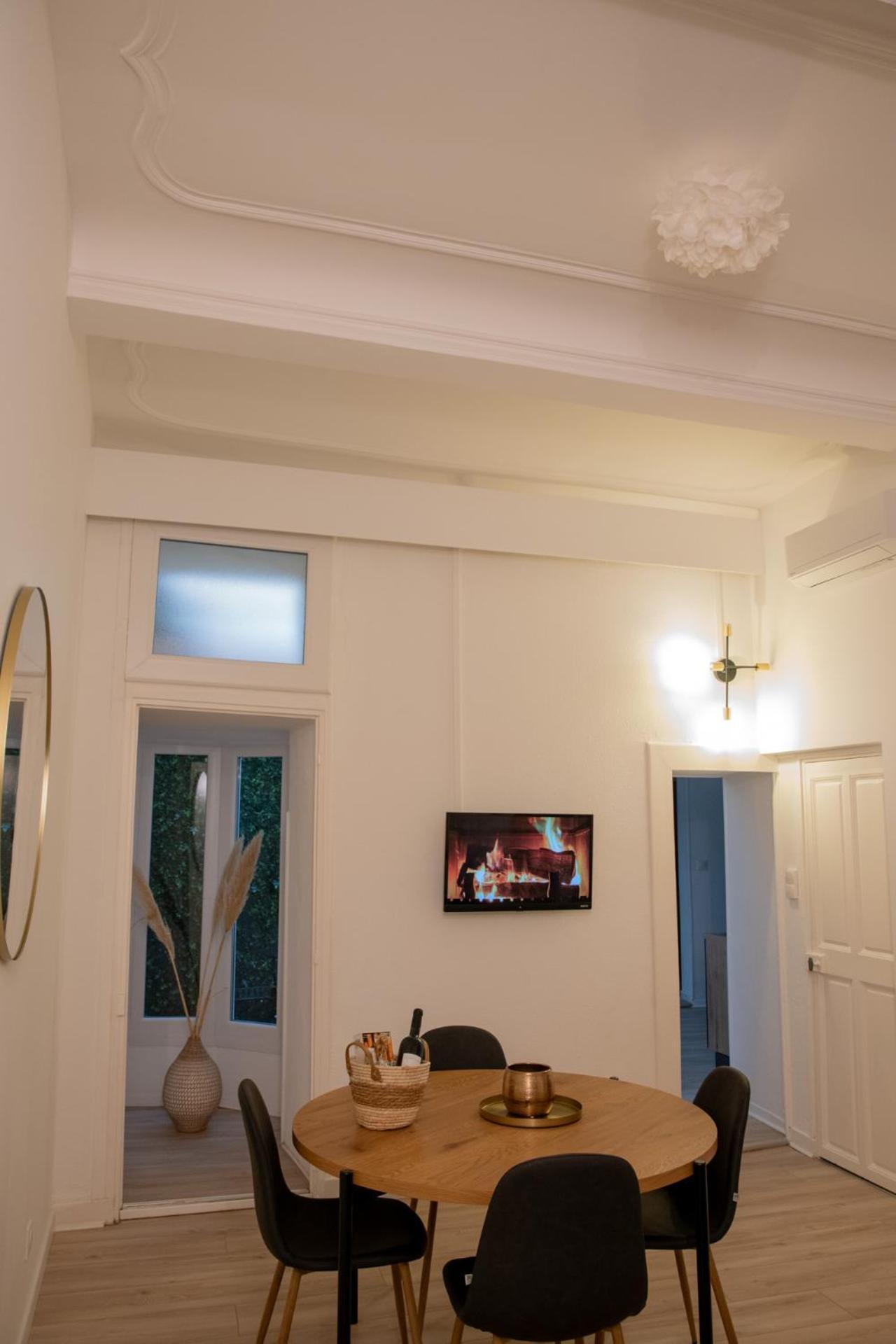 Logement De Charme En Plein Coeur D'Авиньон Екстериор снимка